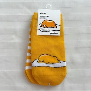NWT 2 pairs of Gudetama Ankle Socks